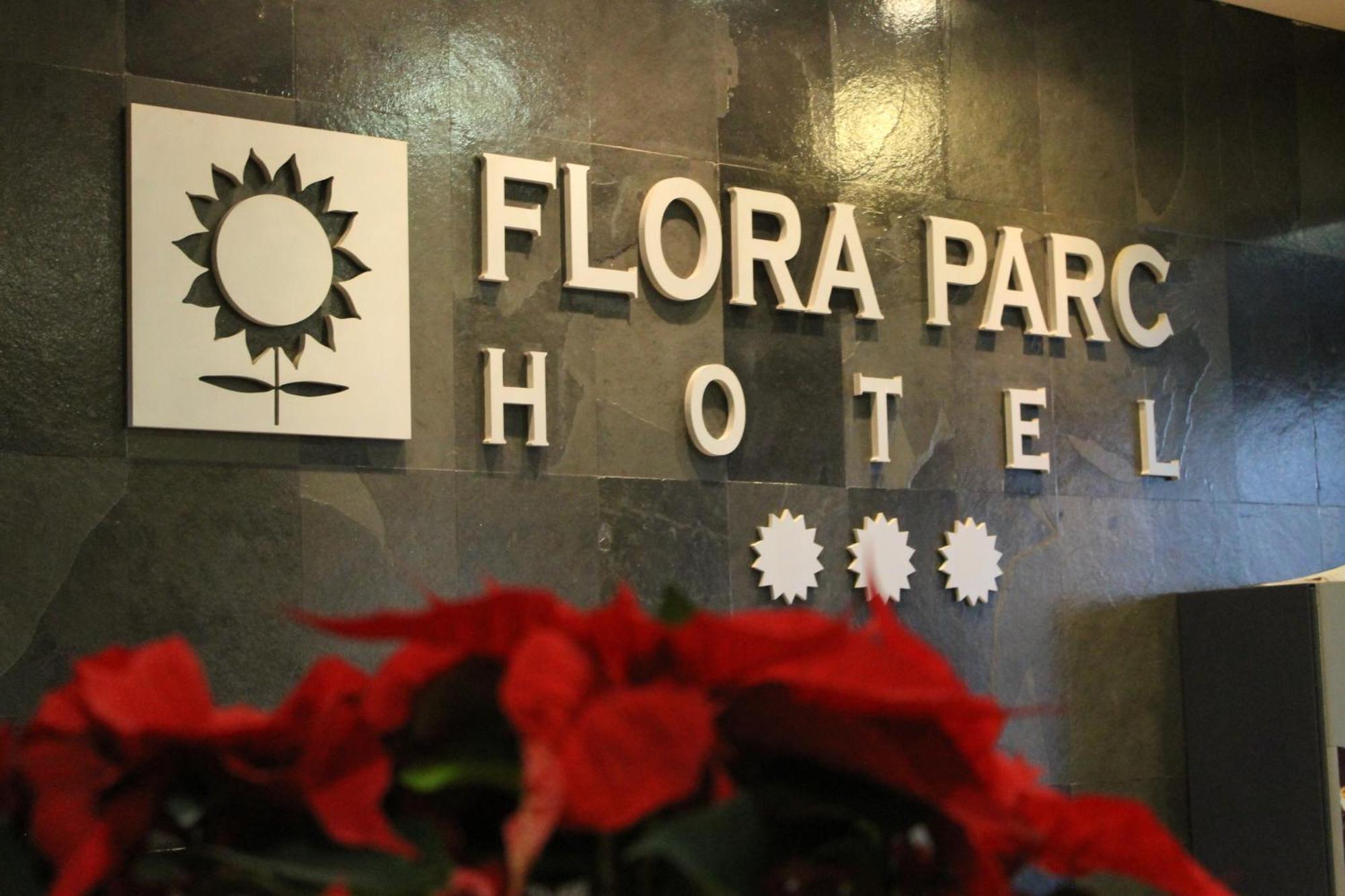 Hotel Flora Parc Кастельдефельс Экстерьер фото