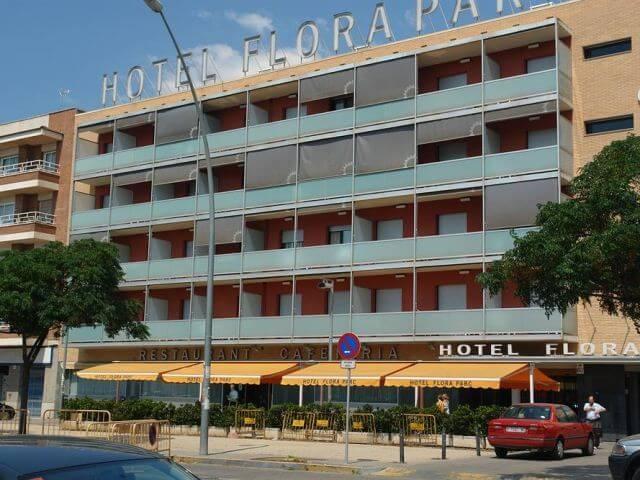 Hotel Flora Parc Кастельдефельс Экстерьер фото